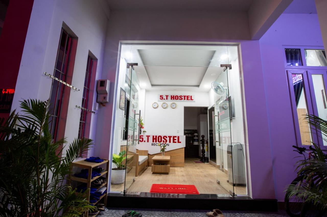 5.T Hostel Hue Luaran gambar