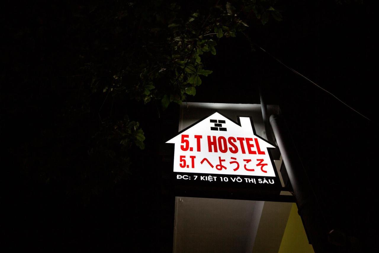 5.T Hostel Hue Luaran gambar