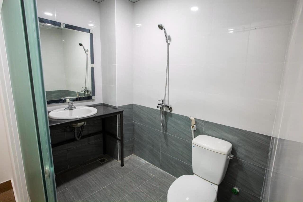 5.T Hostel Hue Luaran gambar